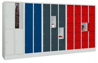 Schließfachschrank mit Sockel, Abteilbreite 300 mm, Fächer: 3 breit x 3 hoch, Zylinderschloss, 1850 x 930 x 500 mm, RAL 5015 - Himmelblau 